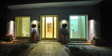 Entrada al alojamiento