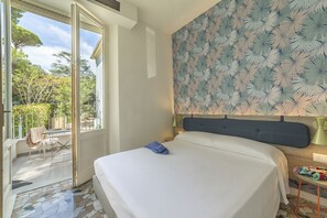 Standard-Suite, Mehrere Betten | Zimmersafe, individuell eingerichtet, Verdunkelungsvorhänge