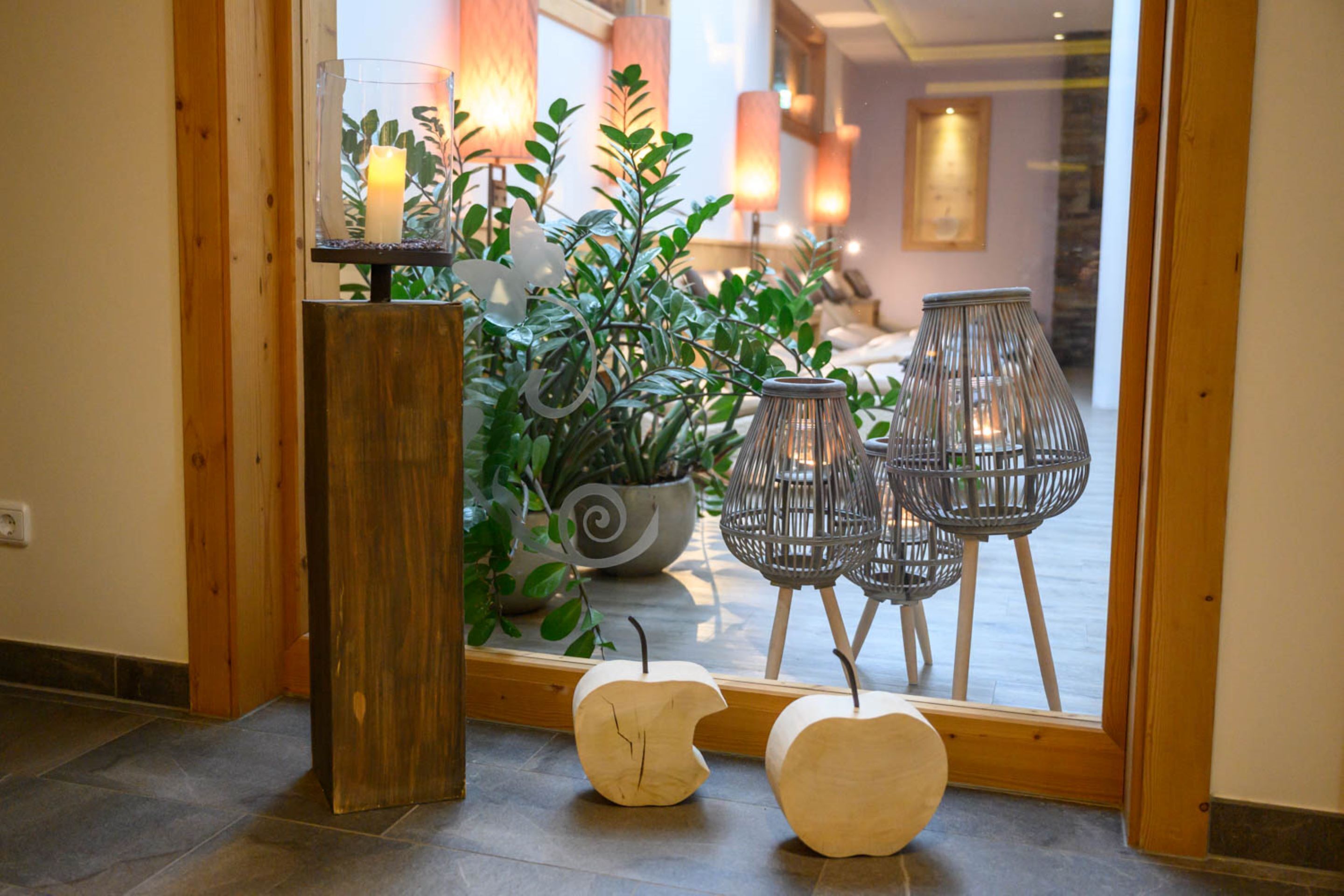 sauna, hot tub, steam room, body treatments, aromatherapy