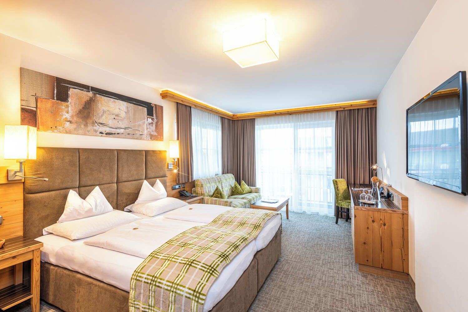 舒适双人房, 私人浴室 | 高档床上用品、羽绒被、迷你吧、客房内保险箱