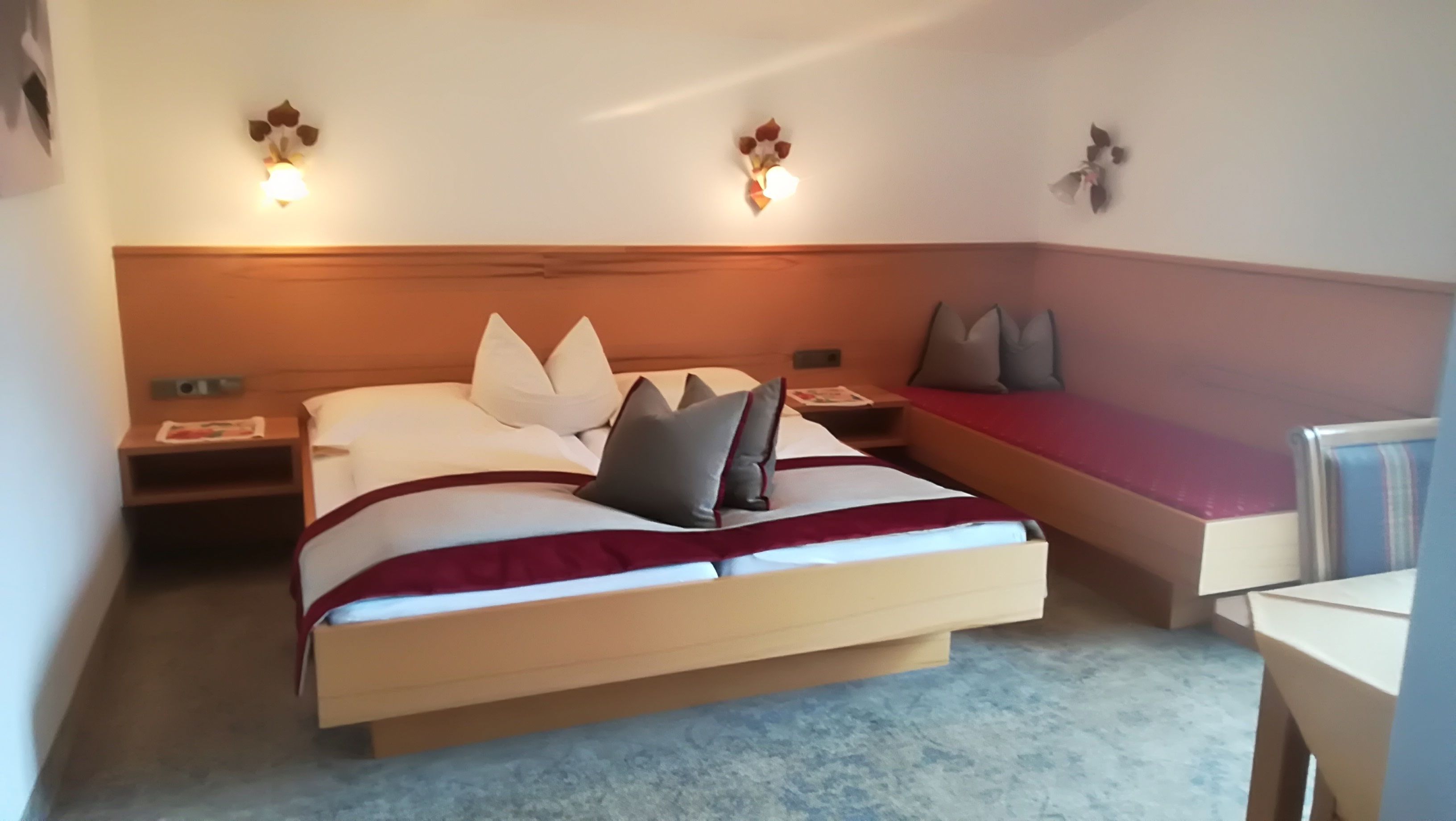 standard apartment (2 adults/plus 45€ final cleaning fee) | hypo-allergenic bedding, in-room safe, individually decorated