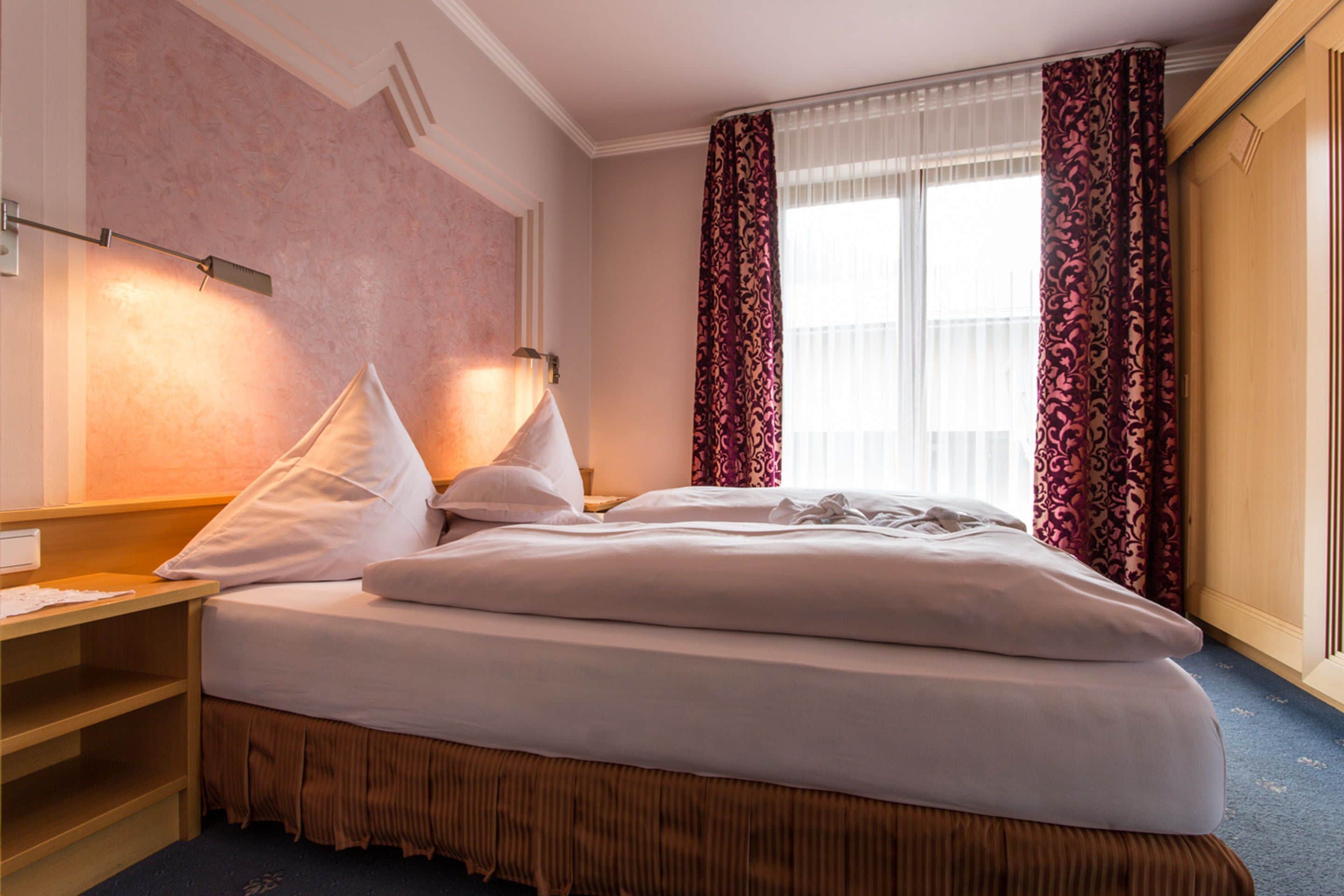 family suite, 1 bedroom, balcony | premium bedding, in-room safe, desk