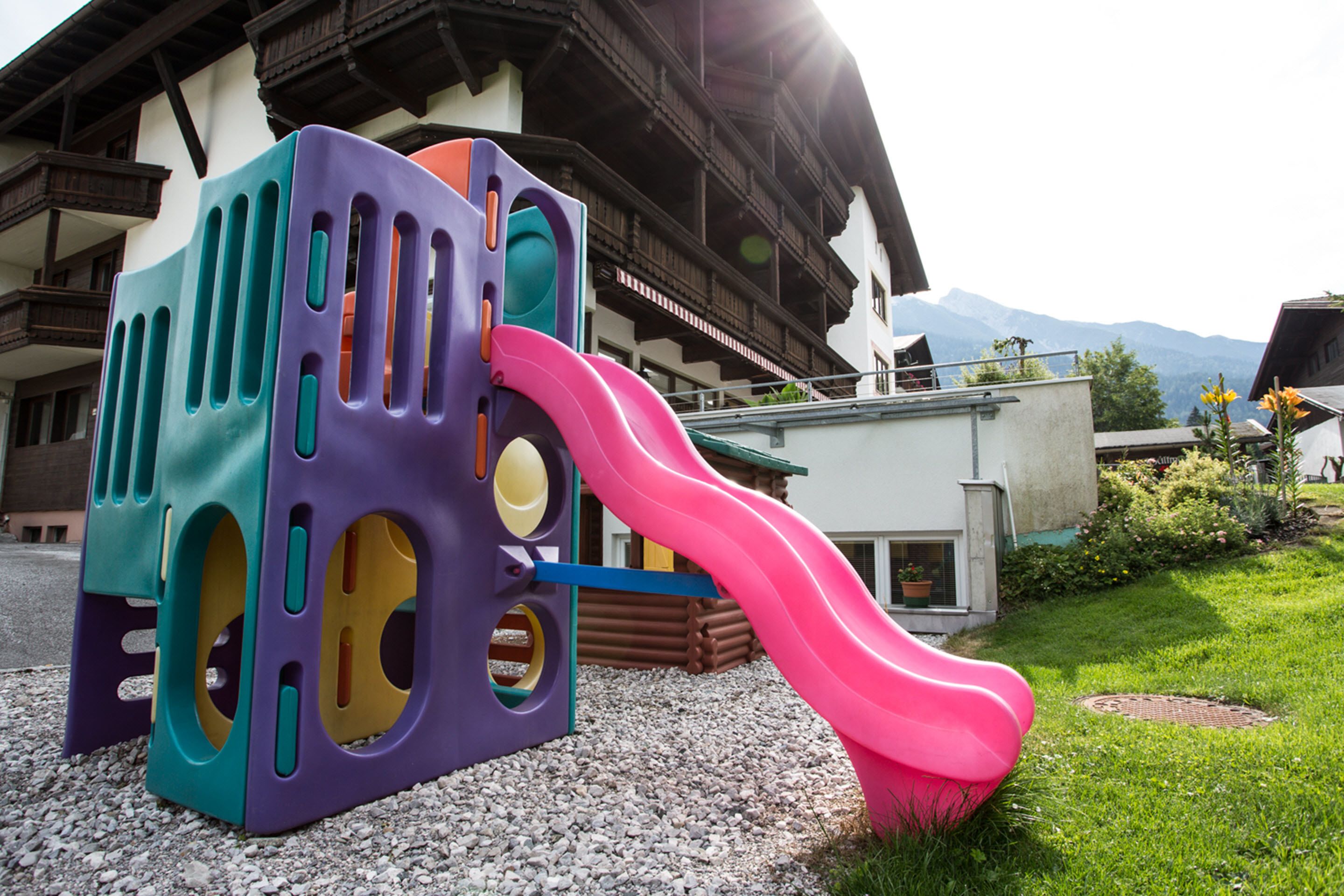 children’s play area – outdoor