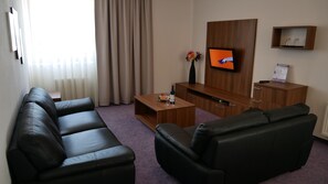 Suite, 2 Bedrooms | Minibar, in-room safe, desk, laptop workspace