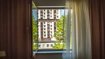 Suite, 2 slaapkamers | Kameruitzicht