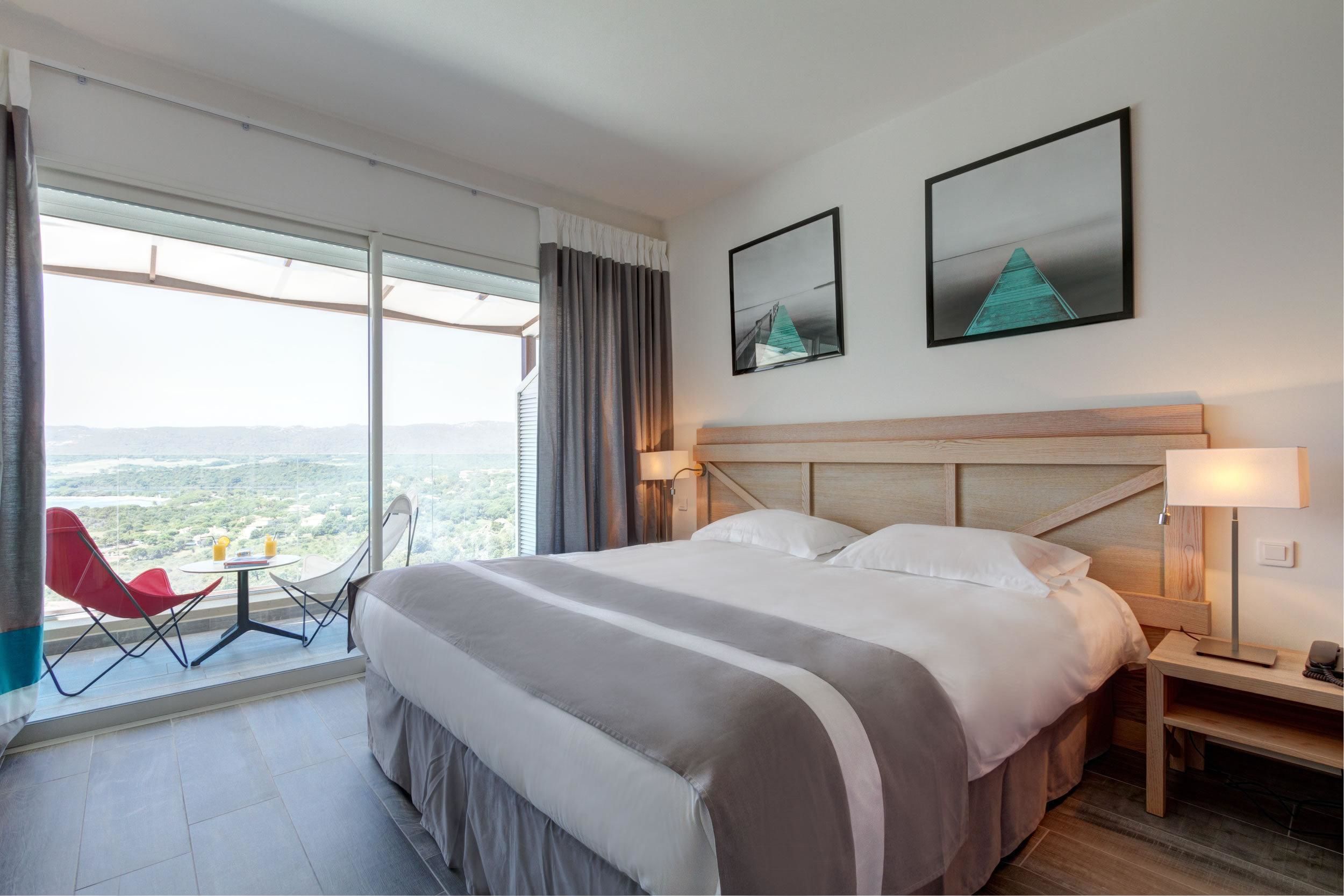 minibar, in-room safe, desk, soundproofing