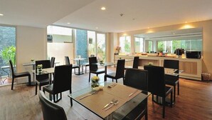 Dining - Nantra Retreat & Spa (Bangkok)