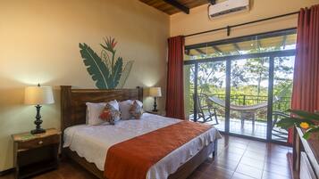 Habitació superior | Minibar, escriptori, cortines opaques i wifi gratuïta