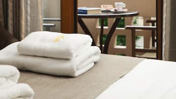 Down comforters, in-room safe, desk, laptop workspace
