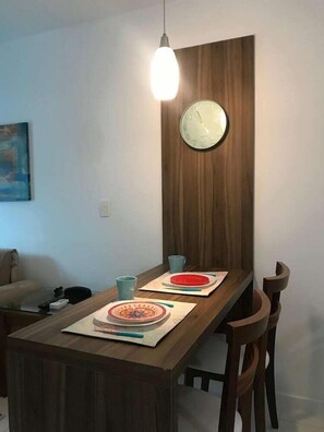 Breakfast, lunch and dinner served - Hotel Mandai (Cabo Frio)