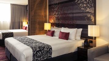 Literie de qualité supérieure, surmatelas, minibar