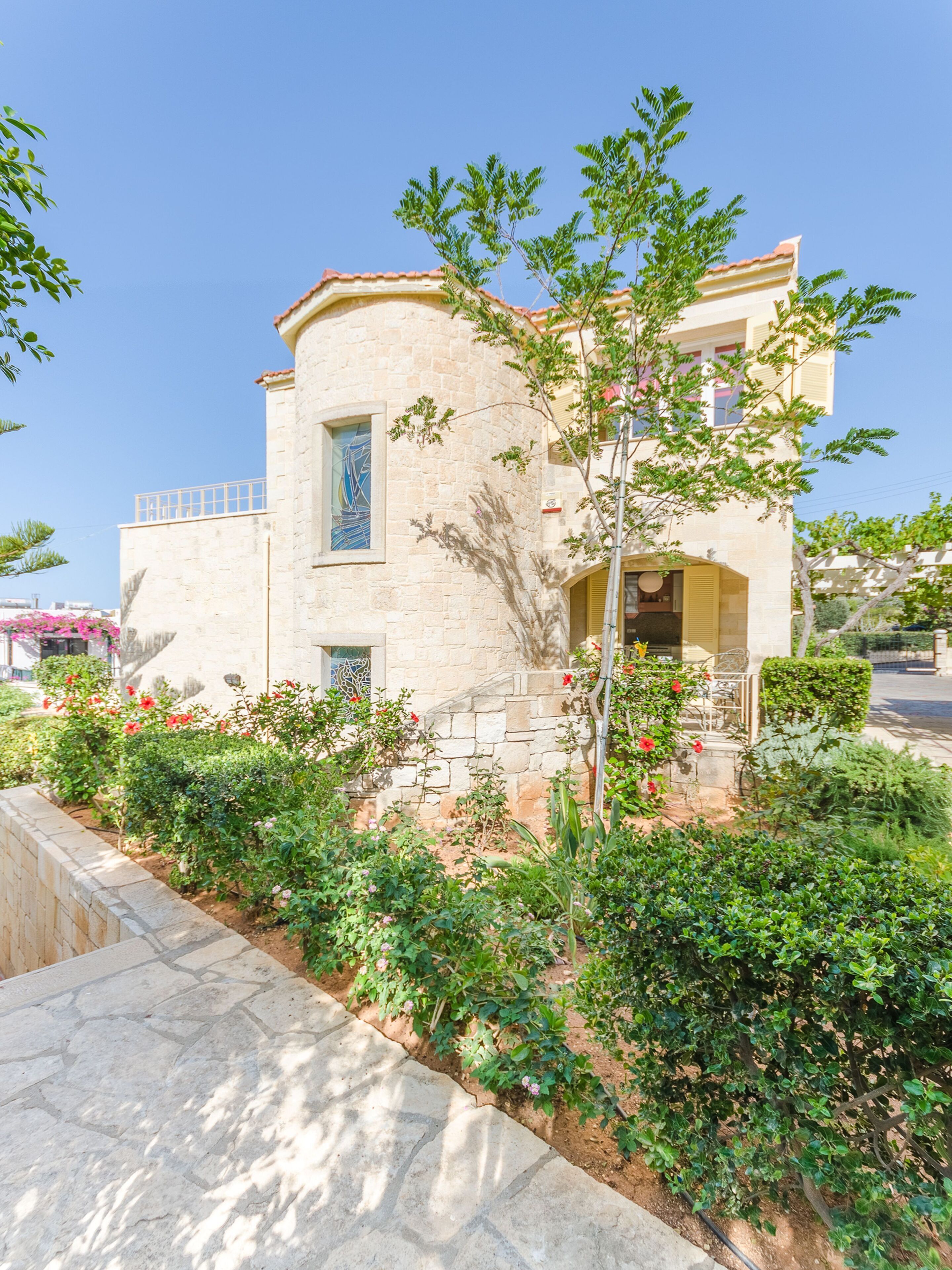 villa, 3 bedrooms, private pool | 1 bedroom, individually decorated, individually furnished, desk