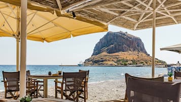 Beach bar