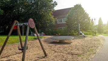 Área de juegos infantiles al aire libre