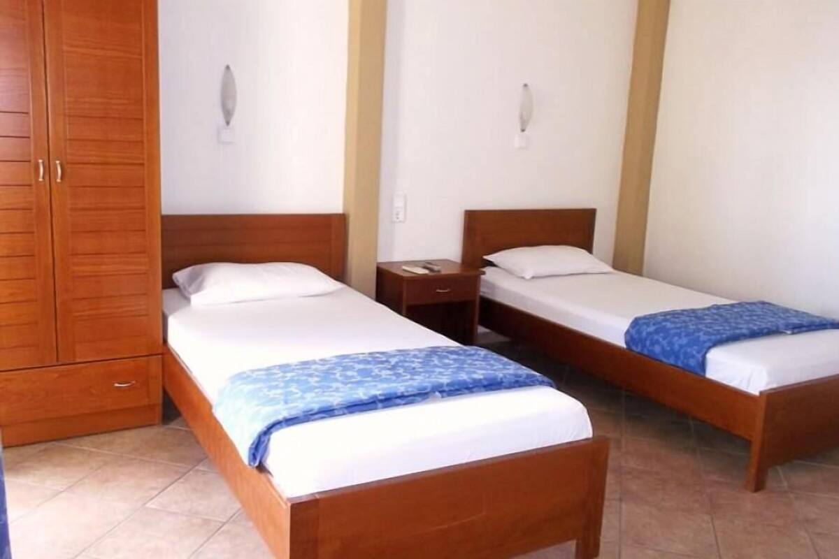 Standard Double Room | Iron/ironing board, cribs/infant beds, free WiFi