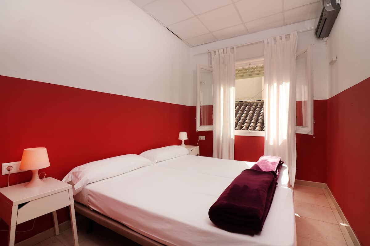 Twin Room, Shared Bathroom