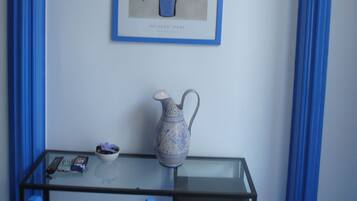 Tägliches Frühstücksbuffet (2 EUR pro Person)