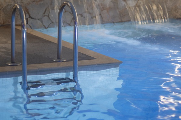 Sauna, hot tub, steam room, Turkish bath, body treatments, body wraps