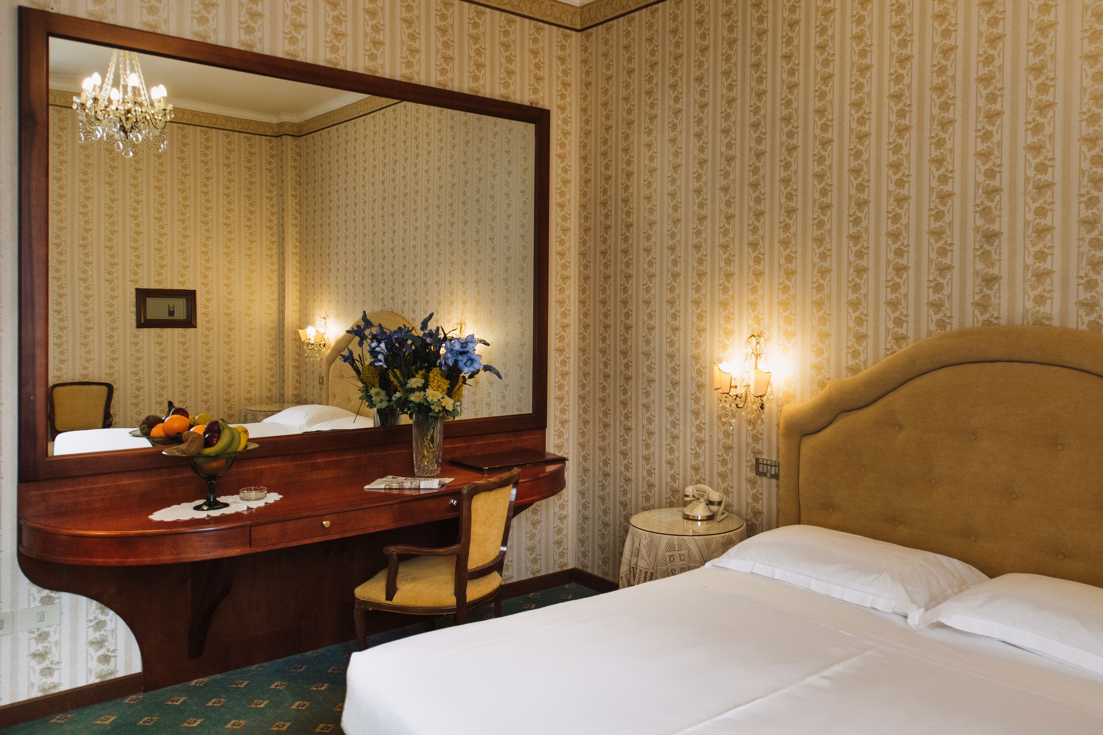 junior suite | premium bedding, tempur-pedic beds, minibar, in-room safe