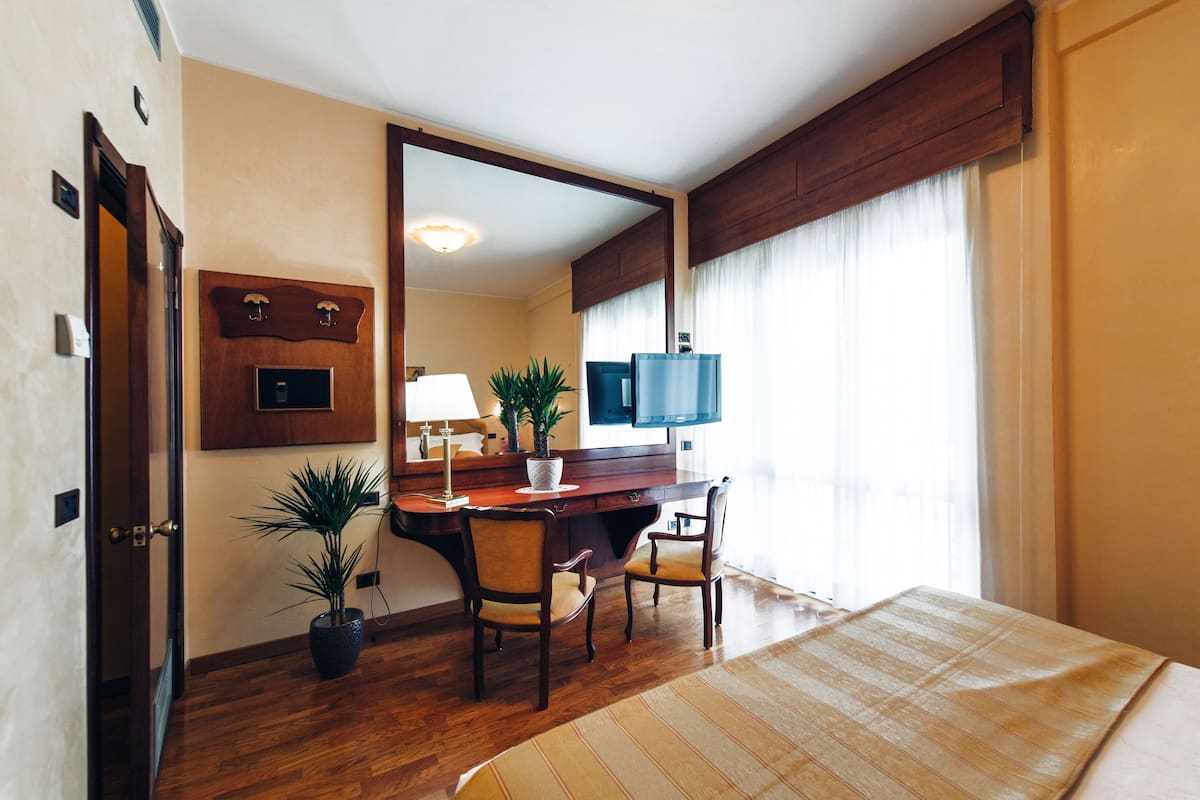 comfort double or twin room | premium bedding, tempur-pedic beds, minibar, in-room safe