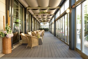 15-inch TV with satellite channels