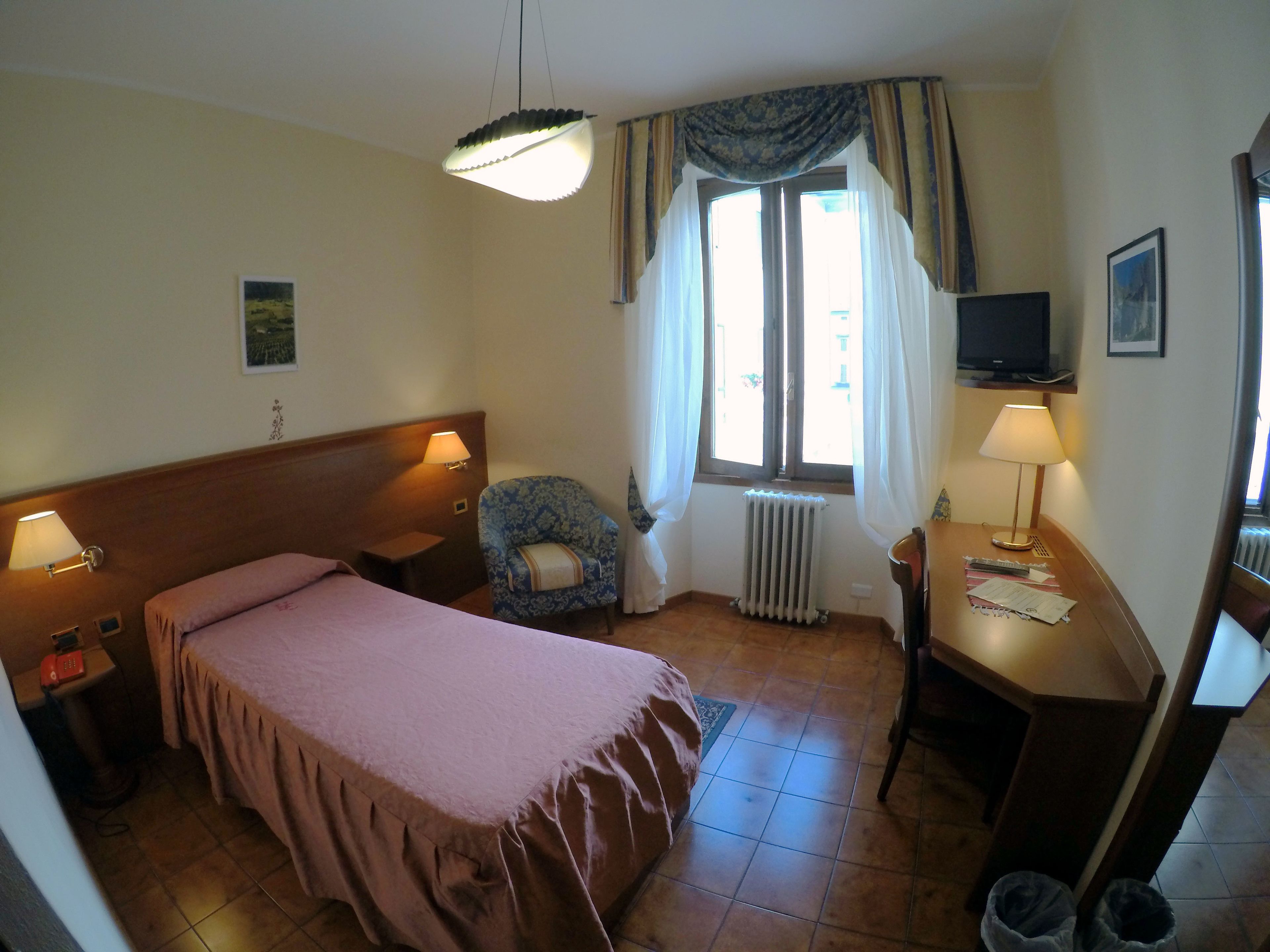 Single Room | Individually furnished, free cribs/infant beds, rollaway beds, free WiFi