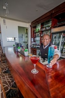 Bar (en la propiedad)