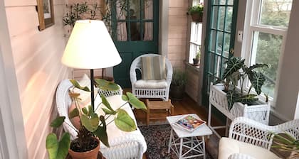 Charles Bass House Bed & Breakfast