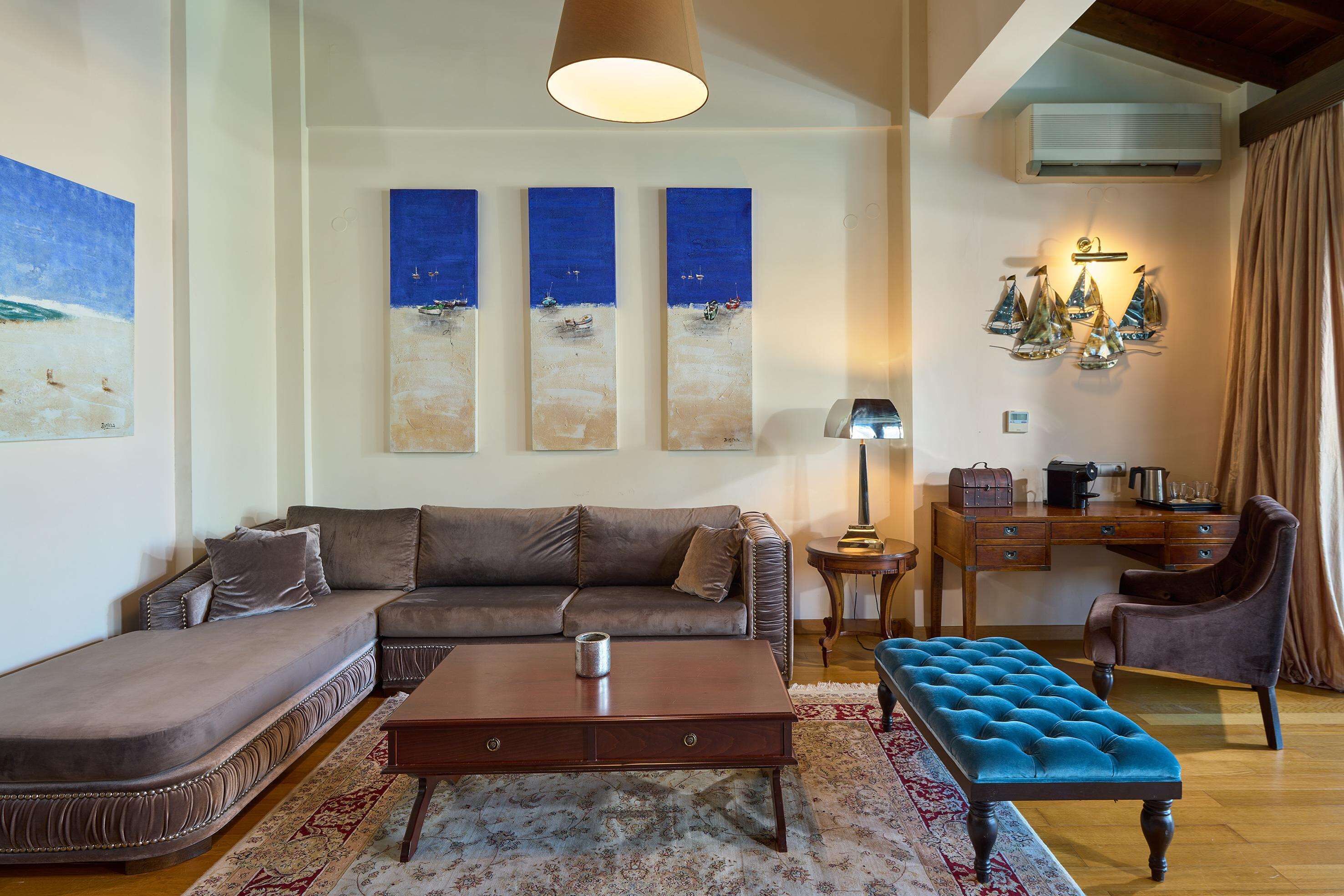 1 bedroom, premium bedding, down duvets, minibar