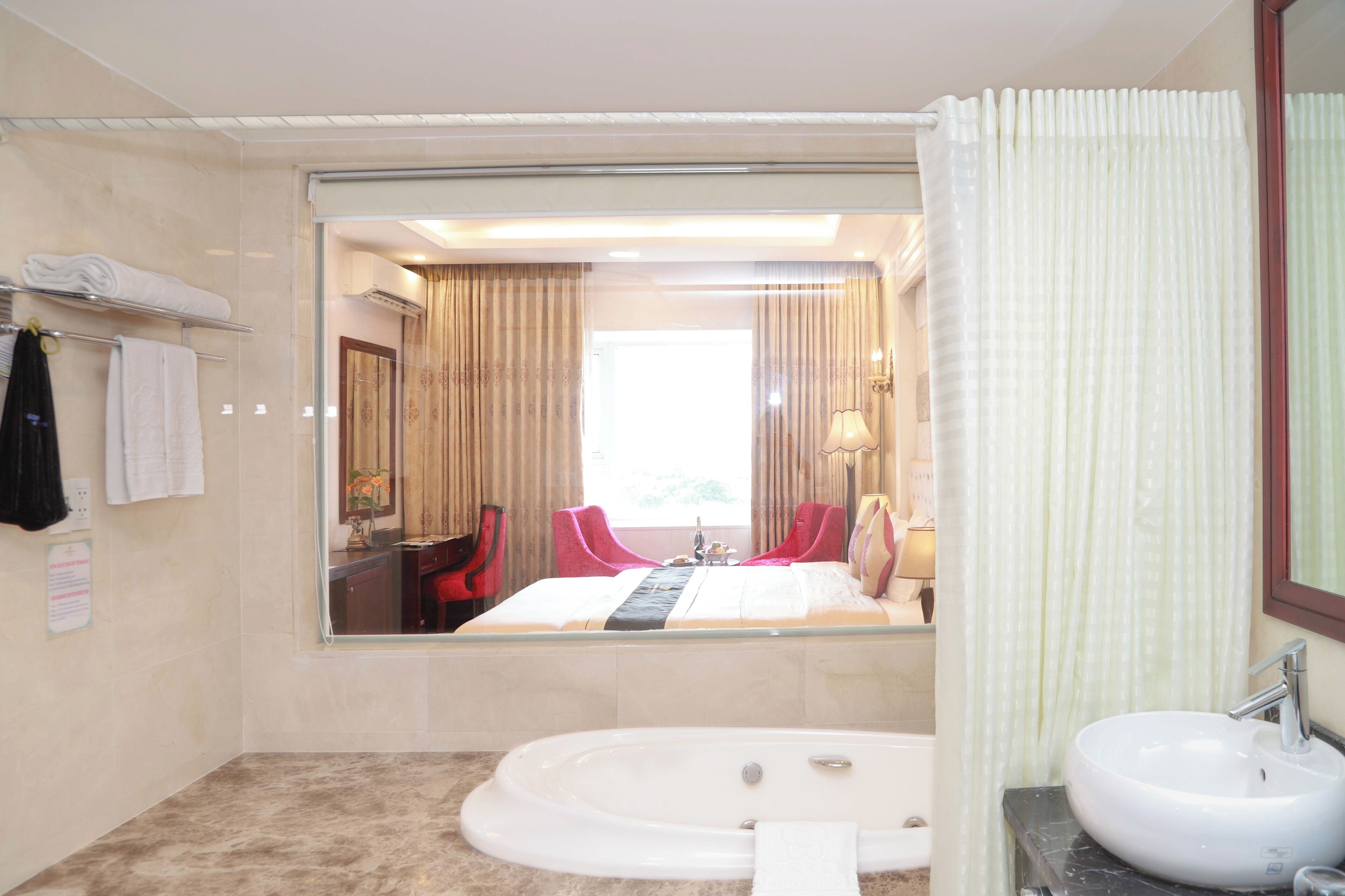 presidential room | bathroom | hair dryer, bathrobes, slippers, towels