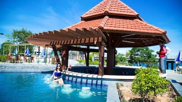 Outdoor pool, sun loungers
