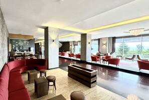 2 restoran, melayani sarapan 