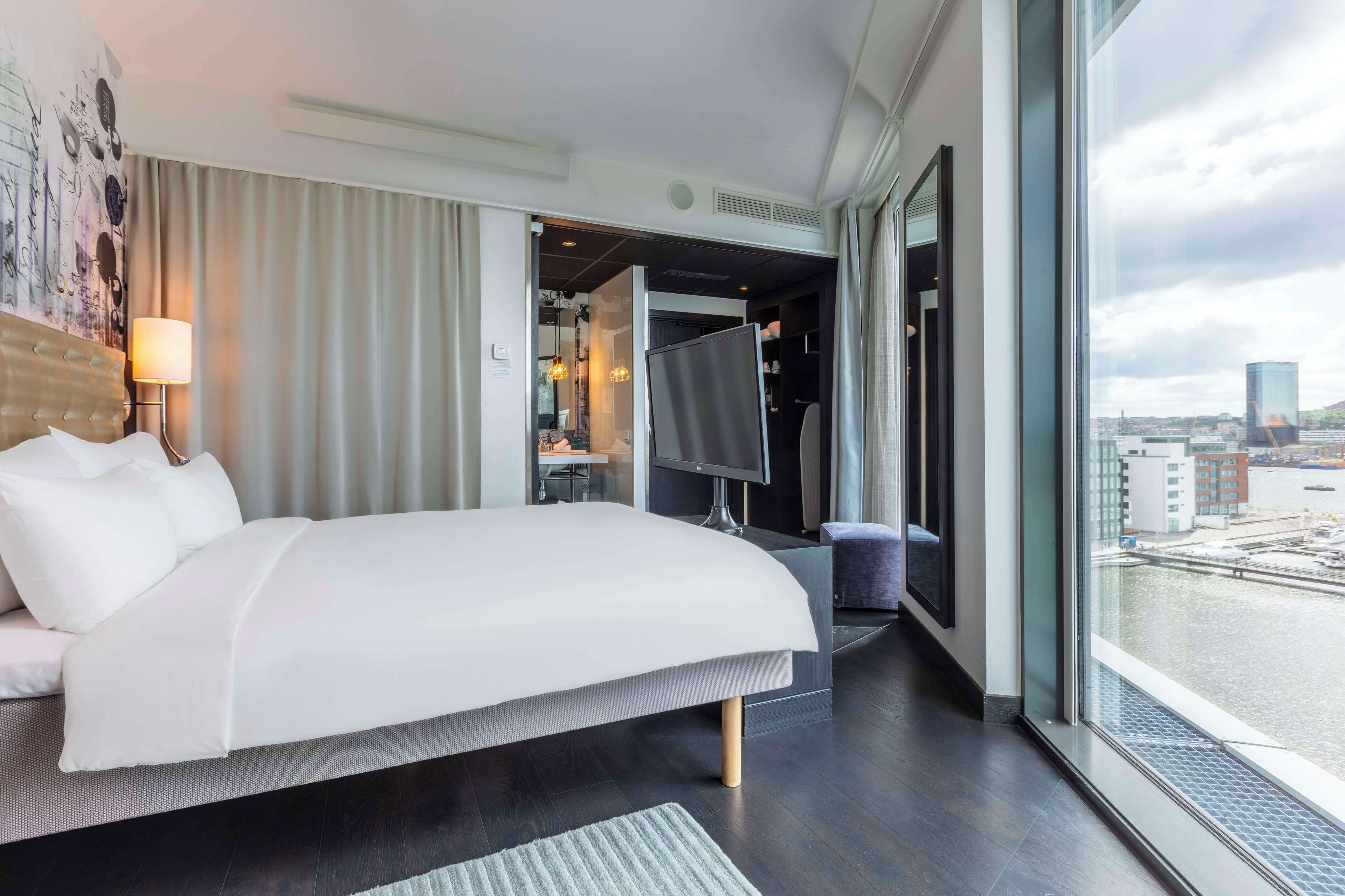 Photo - Radisson Blu Riverside Hotel