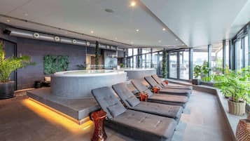 2 indoor pools, outdoor pool