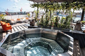 2 indoor pools, outdoor pool - Radisson Blu Riverside Hotel, Gothenburg (Gothenburg)