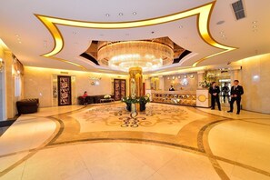 Lobby - O Azamat Hotel (Astana)