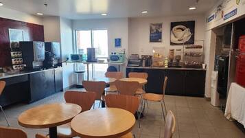 Free daily full breakfast