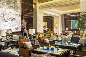 3 restaurants, breakfast, lunch, dinner served; Chinese cuisine - Four Seasons Hotel Beijing (Beijing)