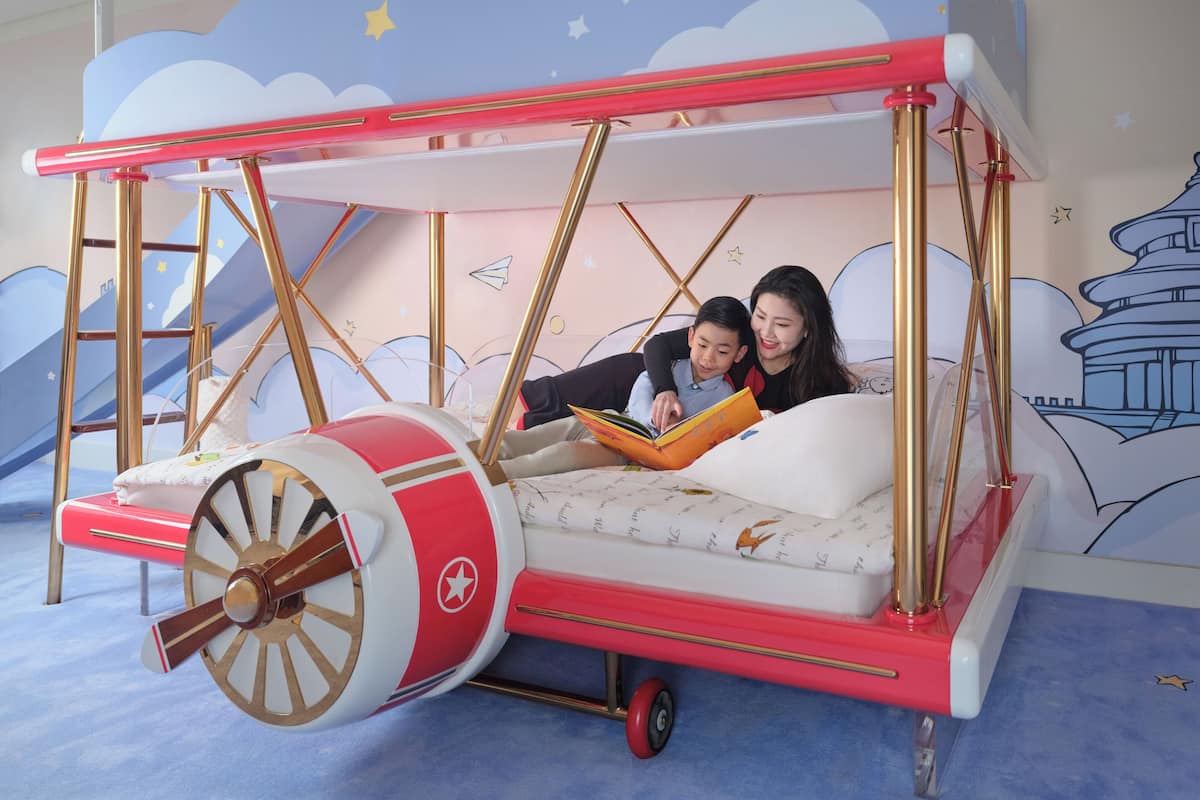 Suíte, para não fumantes, vista para a cidade | Roupas de cama premium, frigobar, cofres nos quartos, escrivaninha