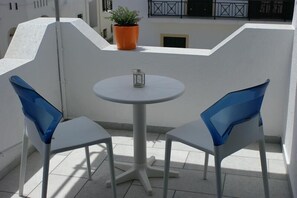 Balcony - Elia Studios (Naxos)