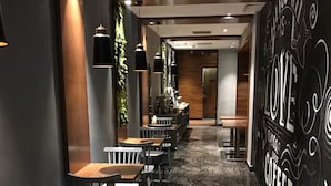 Breakfast, lunch and dinner served  - Paco Hotel Gangding Metro Guangzhou (Guangzhou)