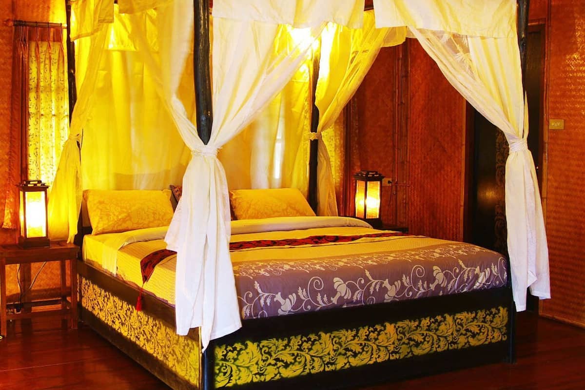 Rollaway beds, free WiFi