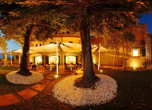 Breakfast, lunch, dinner served; Italian cuisine, pool views