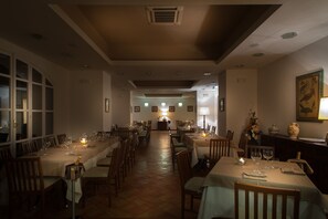 Breakfast, lunch, dinner served; Italian cuisine, pool views