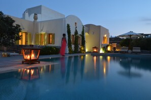 Superior Villa | Exterior - Pleiades Eco Houses (Santorini)