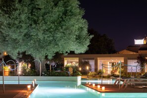 Outdoor pool, sun loungers - Dolce by Wyndham Siracusa I Monasteri Golf & Spa (Syracuse)