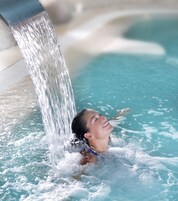 2 piscinas al aire libre, sombrillas, sillones reclinables de piscina