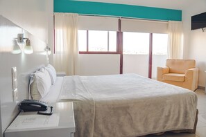 迷你吧、免費無線上網、床單