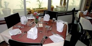 Breakfast, lunch and dinner served - Casa Miltu Hotel (Kampala)