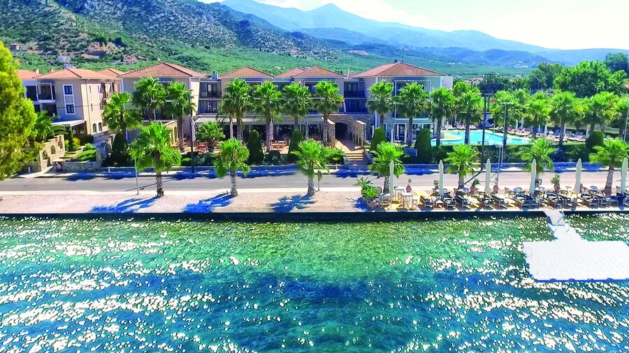 Valis Resort